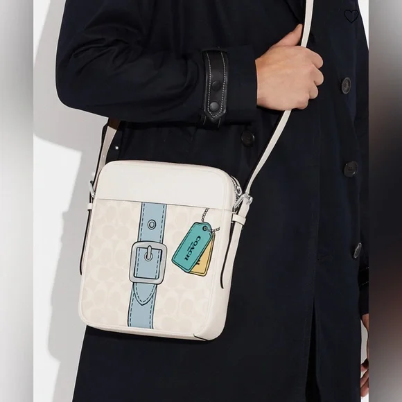 NWT Coach MEN´s Hudson Crossbody 21 In Signature Canvas With Trompe L´oeil Print Messenger Bags